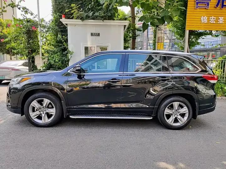 Highlander 2021 2.0T 4-wheel drive deluxe edition 7 seats 3