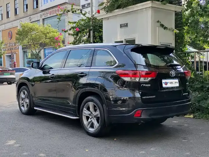 Highlander 2021 2.0T 4-wheel drive deluxe edition 7 seats 4