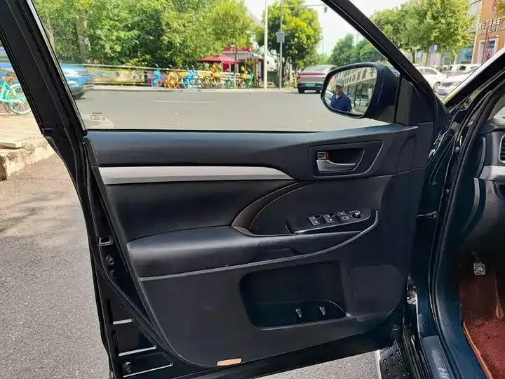 Highlander 2021 2.0T 4-wheel drive deluxe edition 7 seats 6