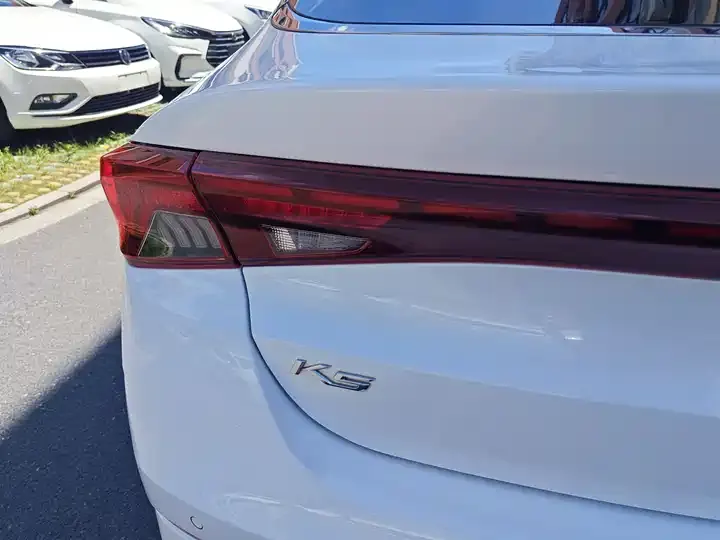 Kia K5 2021 270T CVVD Huanxin Edition 10