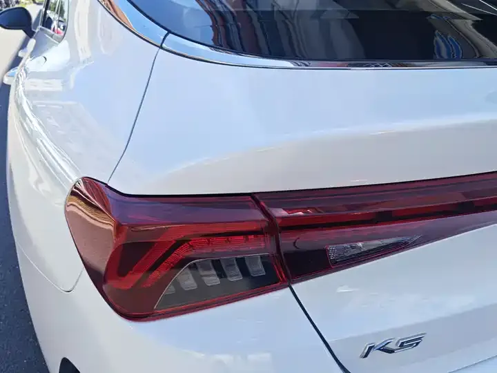 Kia K5 2021 270T CVVD Huanxin Edition 12