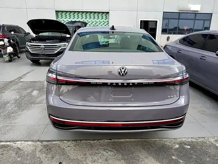 Passat 2025 Pro 380TSI Dragon Edition 6