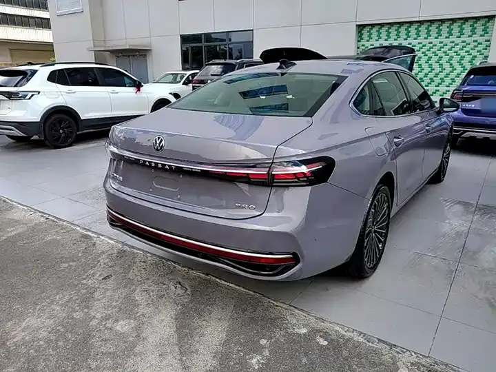 Passat 2025 Pro 380TSI Dragon Edition 7