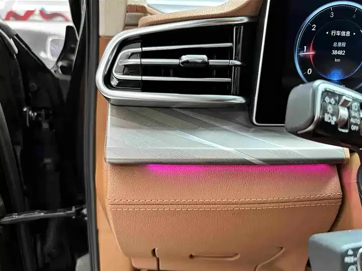 HongQi H9 2022 model 2.0T Intelligent Connected Flag Enjoyment Edition 6
