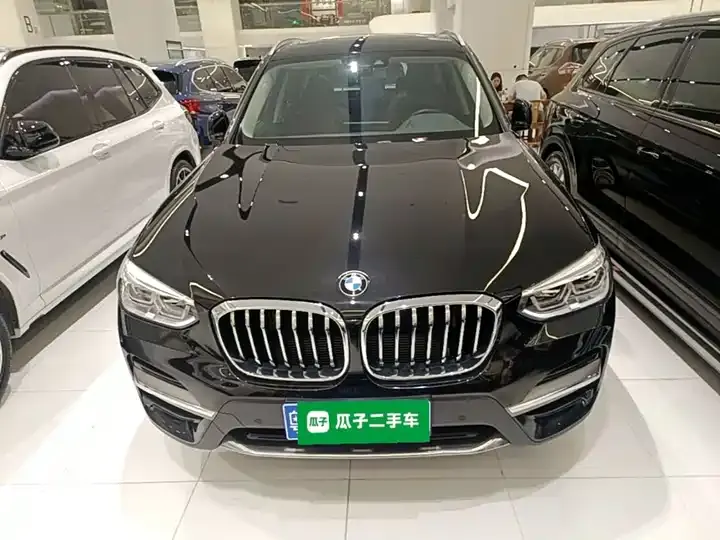 BMW X3 2021 facelift xDrive25i luxury suit 3