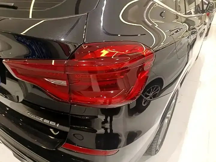BMW X3 2021 facelift xDrive25i luxury suit 8