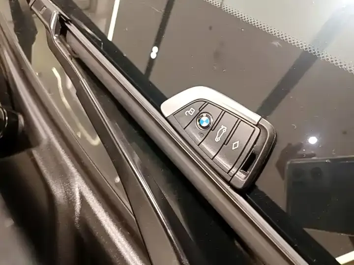 BMW X3 2021 facelift xDrive25i luxury suit 9