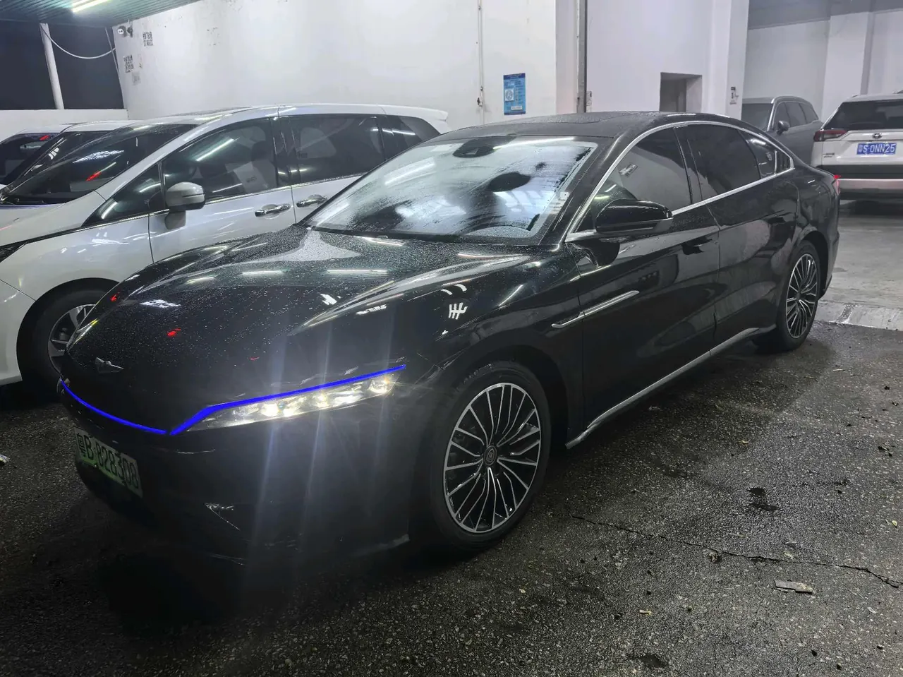 BYD 2020 Han Super Long Endurance Deluxe Automatic Transmission - View 1