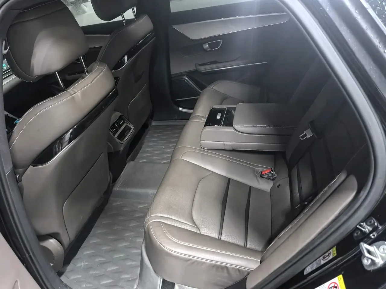 BYD 2020 Han Super Long Endurance Deluxe Automatic Transmission 5