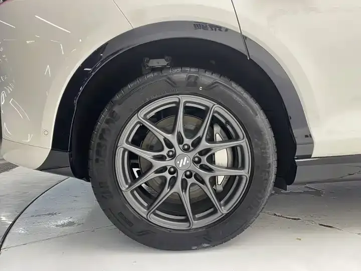 IM LS7 2024 90kWh Max Elite Rear Drive Edition 11