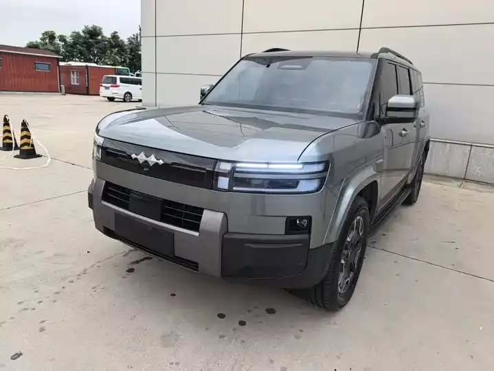 Titanium 7 2025 200KM Two-Drive Max Edition - View 1