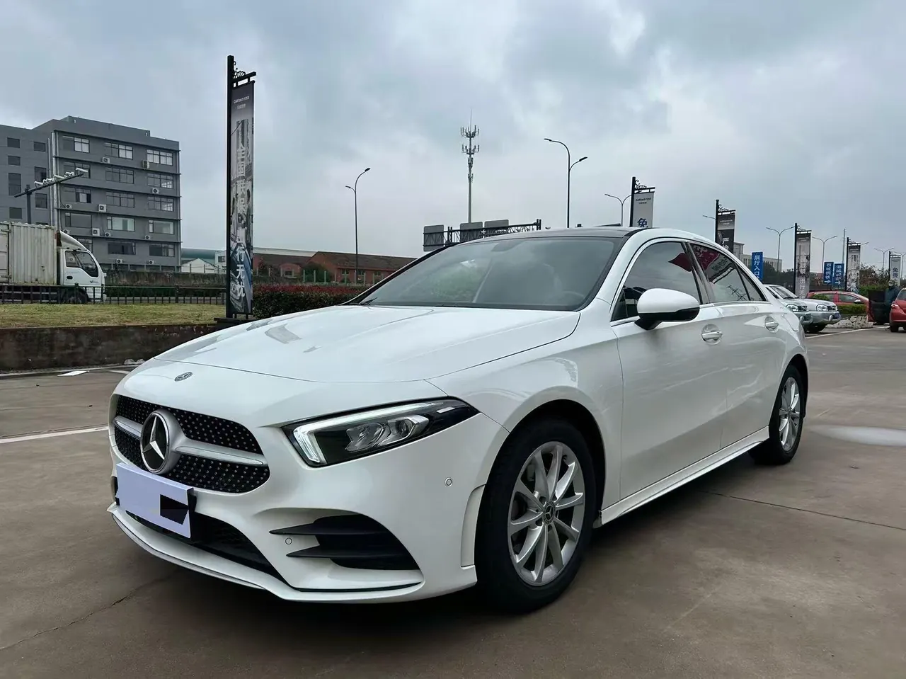 Mercedes Benz Class A 2022 A 200 L 1.3T Fashion Automatic Gear - View 1