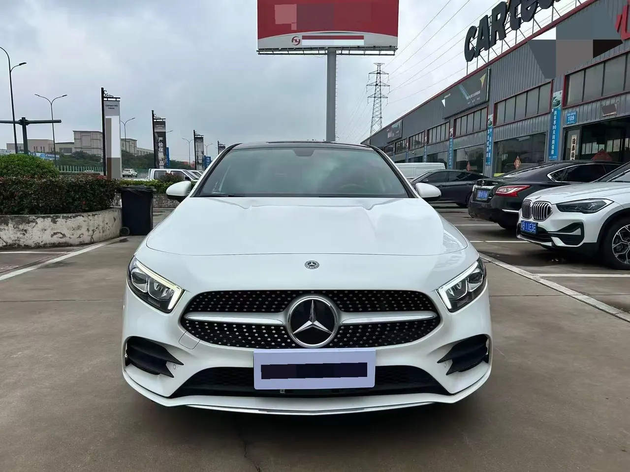 Mercedes Benz Class A 2022 A 200 L 1.3T Fashion Automatic Gear 3