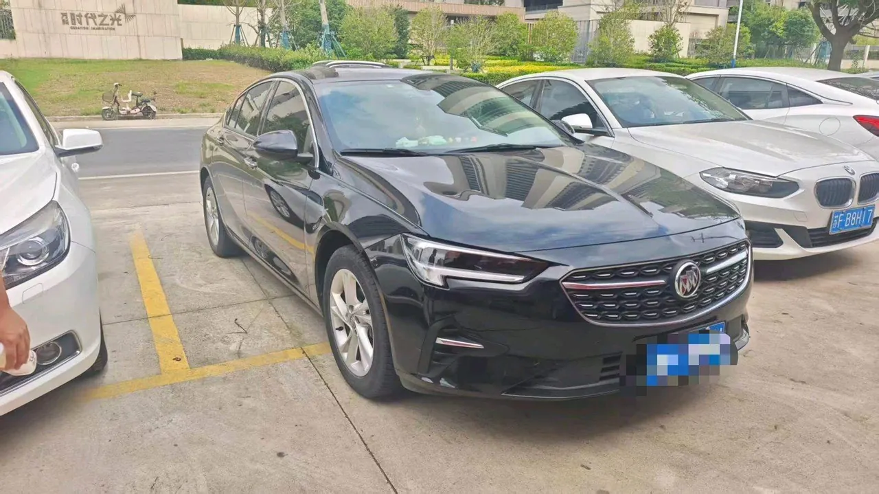 Buick 2022 Regal 1.5T 552T Smart Automatic Gear 7