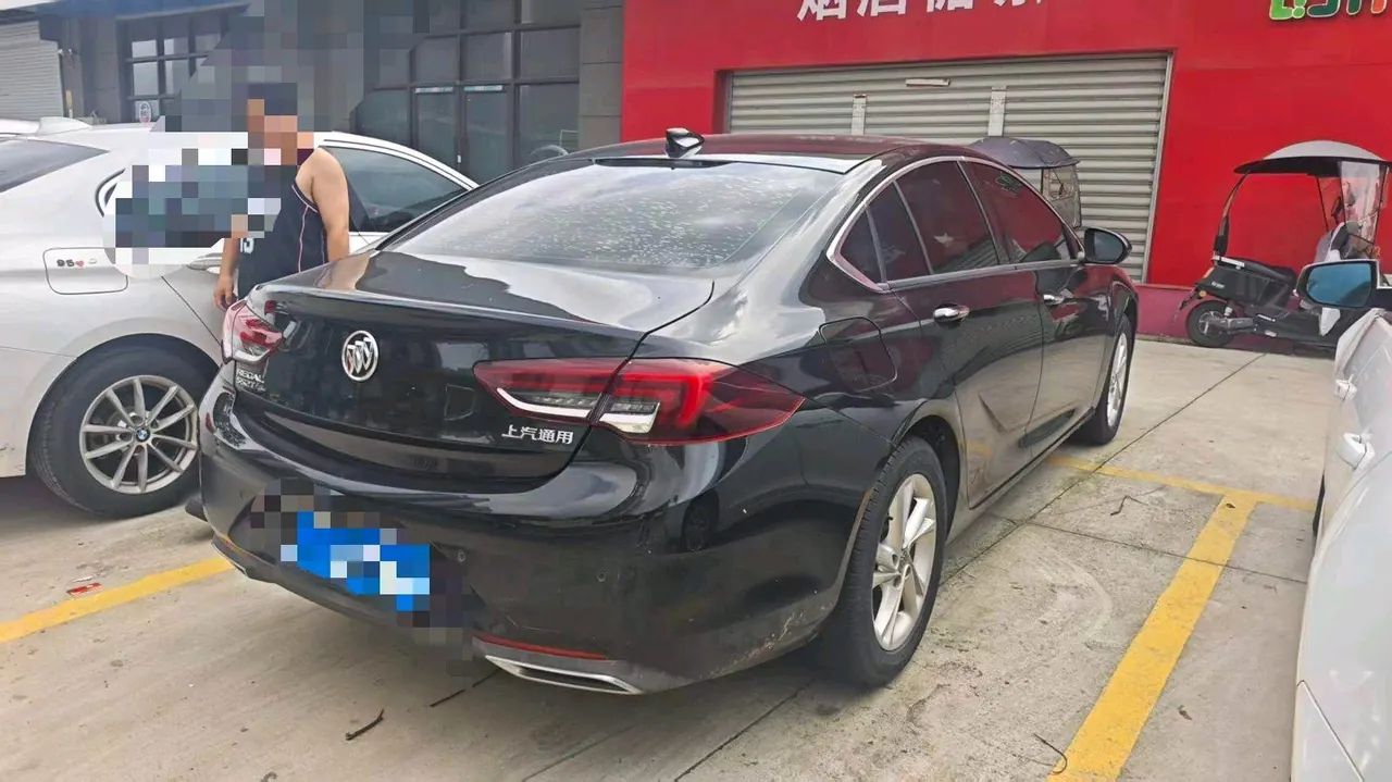 Buick 2022 Regal 1.5T 552T Smart Automatic Gear 9