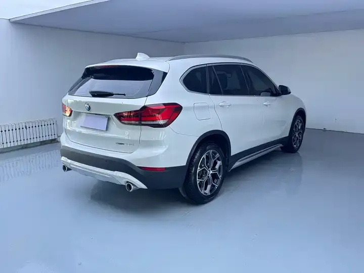 BMW X1 2022 sDrive20Li fashion 6