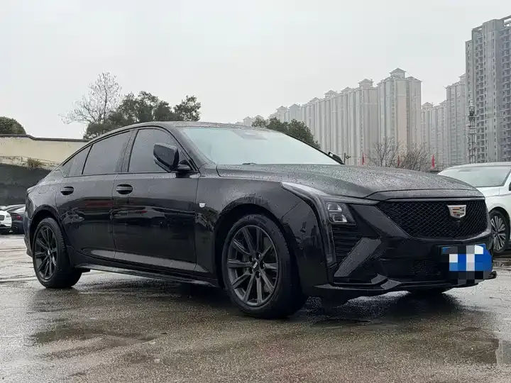 Cadillac CT5 2024 28T Honorable Model 3