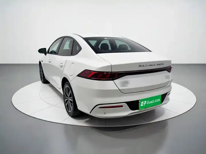 Qin PLUS 2023 Champion Edition DM-i 120KM Excellence 4