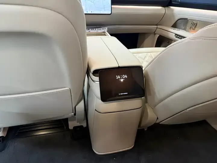 NIO ES8 2026 Six-seat Executive Deluxe Edition 6