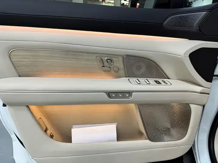 NIO ES8 2026 Six-seat Executive Deluxe Edition 8