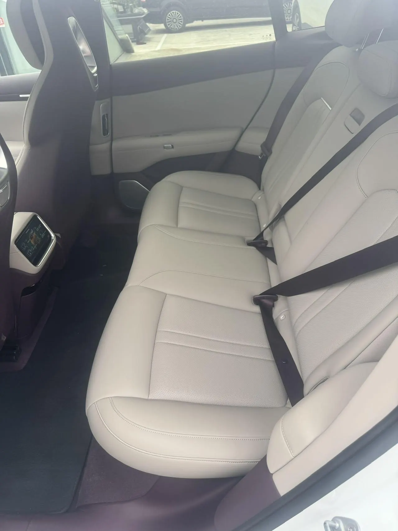 MI 2026 YU7 Standard Edition Automatic Gear 5