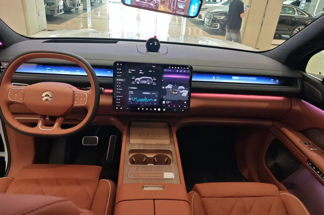 NIO 2026 ES8 6-seat executive deluxe automatic gear 6