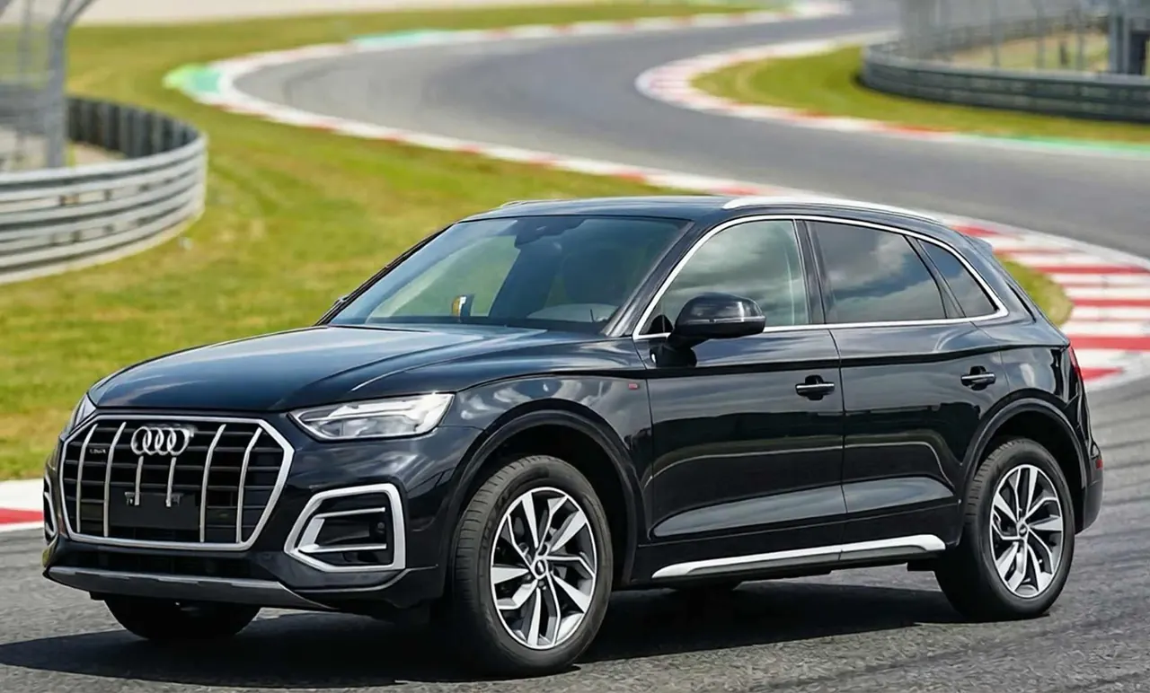 Audi 2022 Q5L 2.0TFSI 40TFSI Deluxe Elegant Automatic - View 1