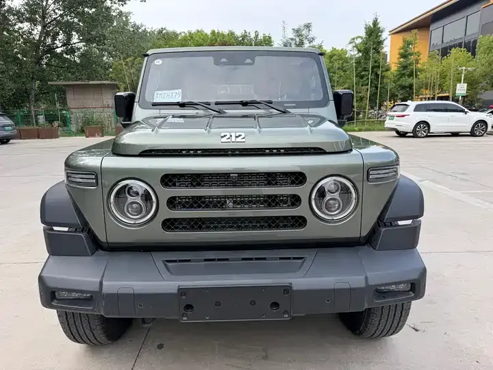 212 T01 2024 Model 2.0T Explorer 2