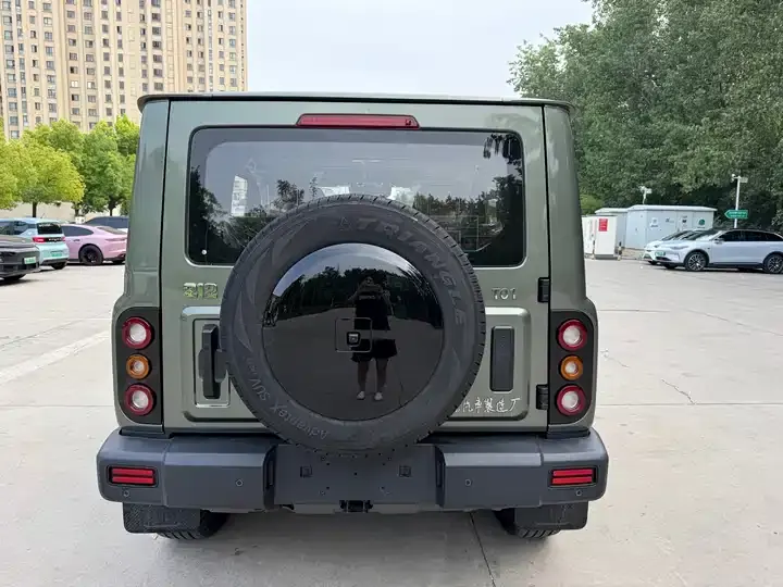 212 T01 2024 Model 2.0T Explorer 5