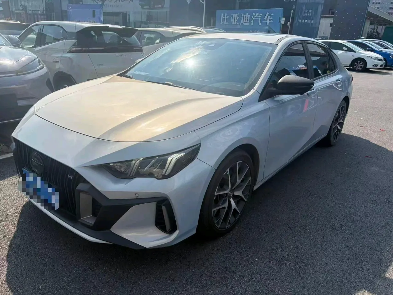 打开图片灯箱:Chuanqi 2023 Shadow Leopard Hybrid 2.0 J20 Intelligent Hybrid Edition Automatic Gear
