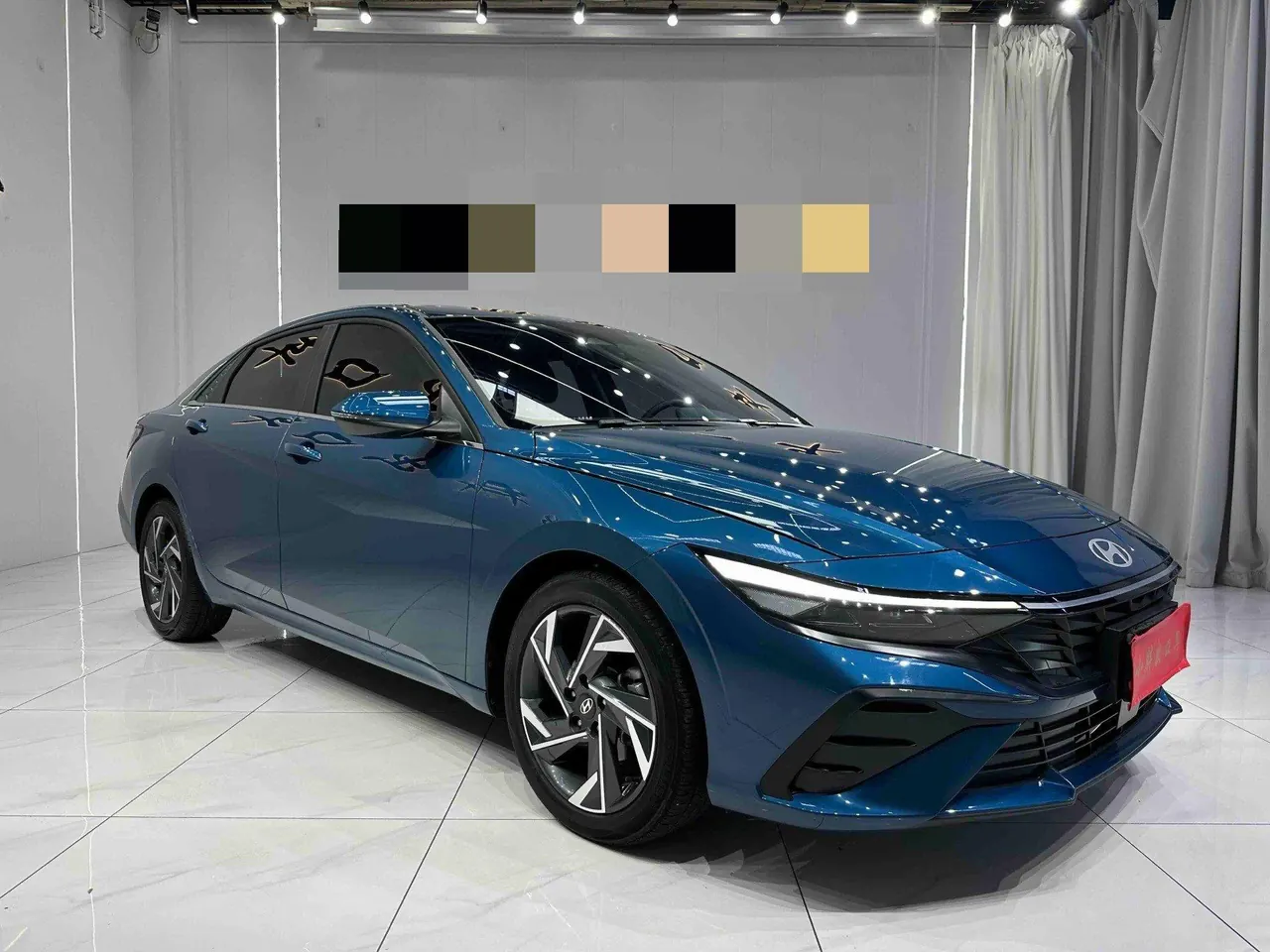 Hyundai 2023 Elantra -3-compartment 1.5 stepless LUX premium automatic gear 15