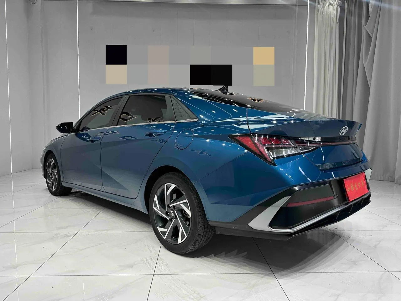Hyundai 2023 Elantra -3-compartment 1.5 stepless LUX premium automatic gear 4