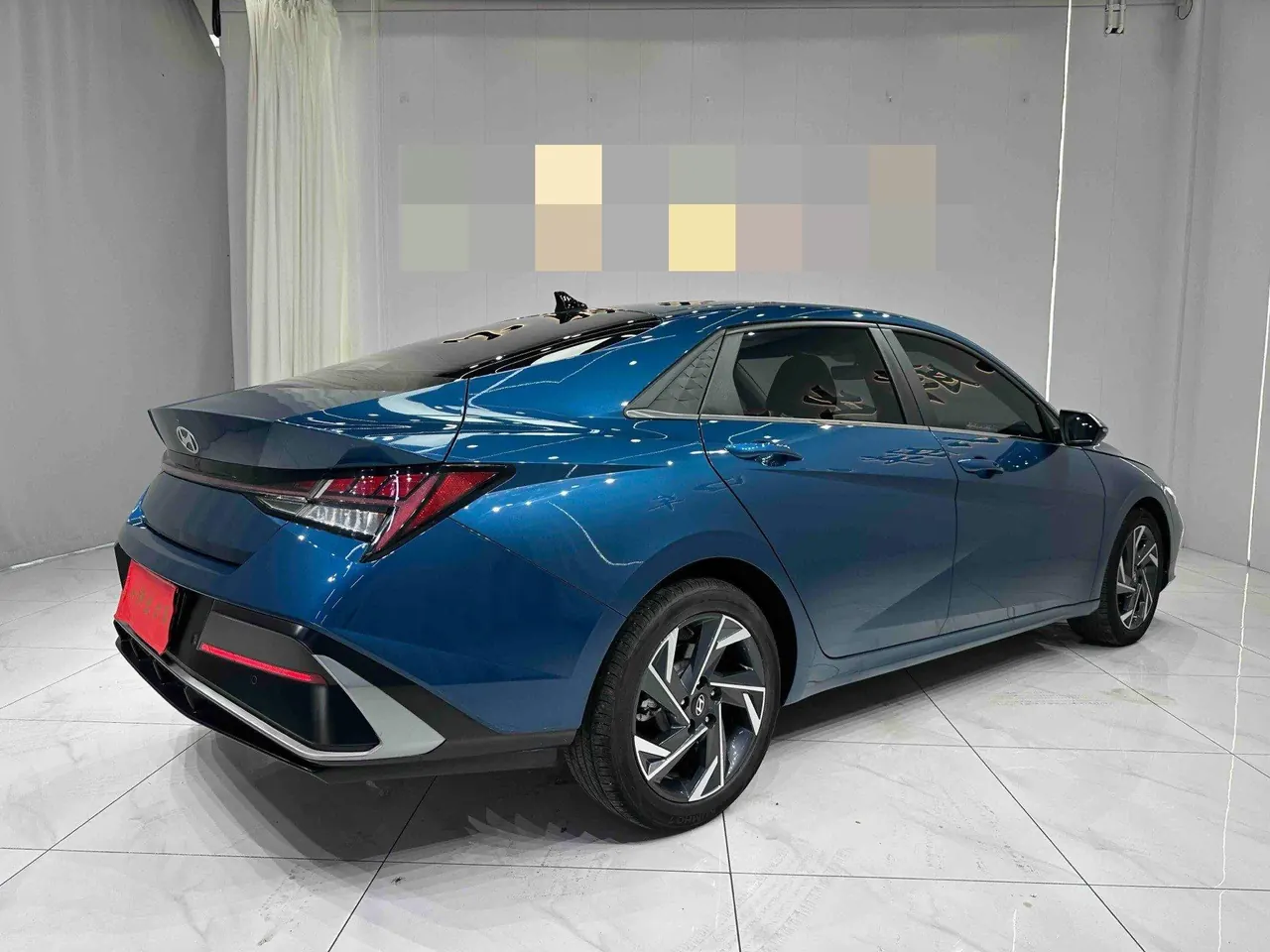 Hyundai 2023 Elantra -3-compartment 1.5 stepless LUX premium automatic gear 5