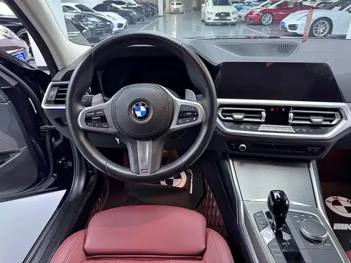 BMW 3 Series 2022 325Li M Sports Night Suit 12