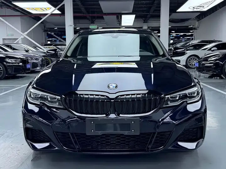 BMW 3 Series 2022 325Li M Sports Night Suit 2