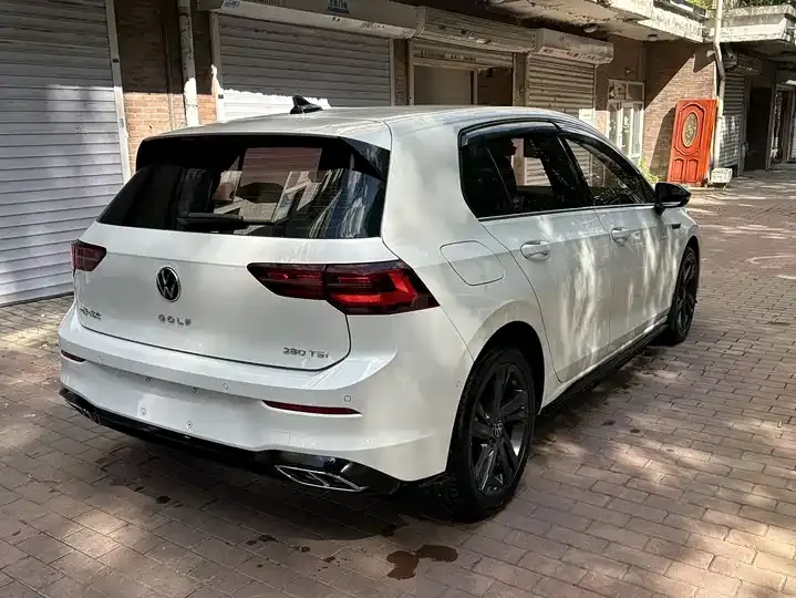 Golf 2023 facelift 280TSI DSG R-Line Lite 4