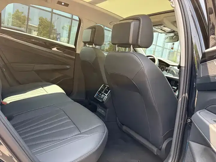 Passat 2024 380TSI Star Dragon Edition 11