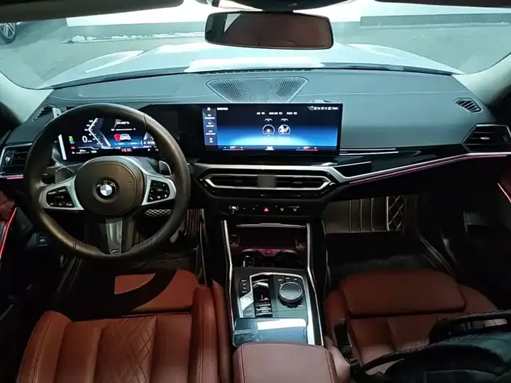 BMW 3 series 2023 325Li M sports obsidian night suit 10