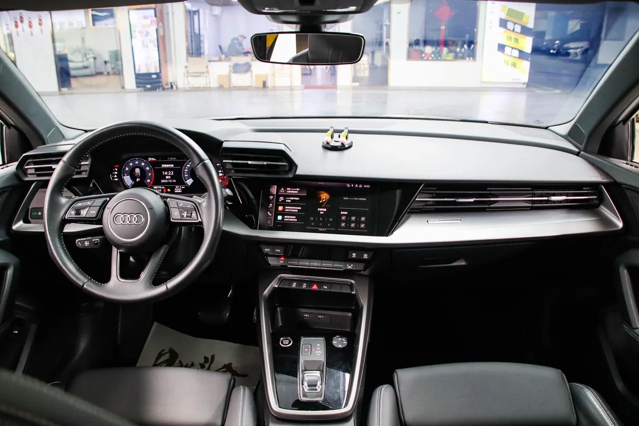 Audi 2022 A3 Sportback 1.4TFSI 35TFSI Fashion Sports Automatic 2
