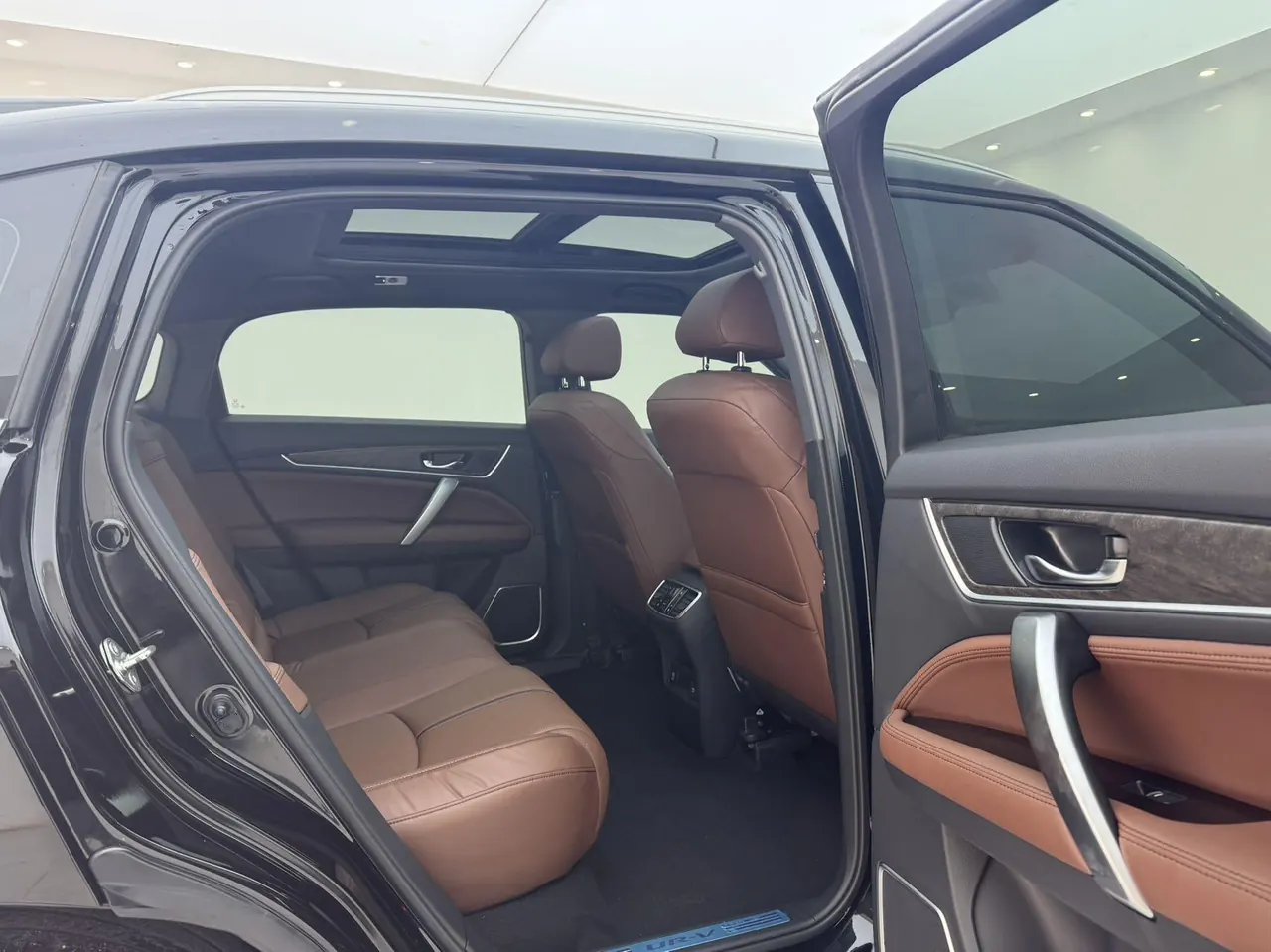 Honda 2020 UR-V 2.0T 370TURBO two-drive elegant version of automatic gear 8