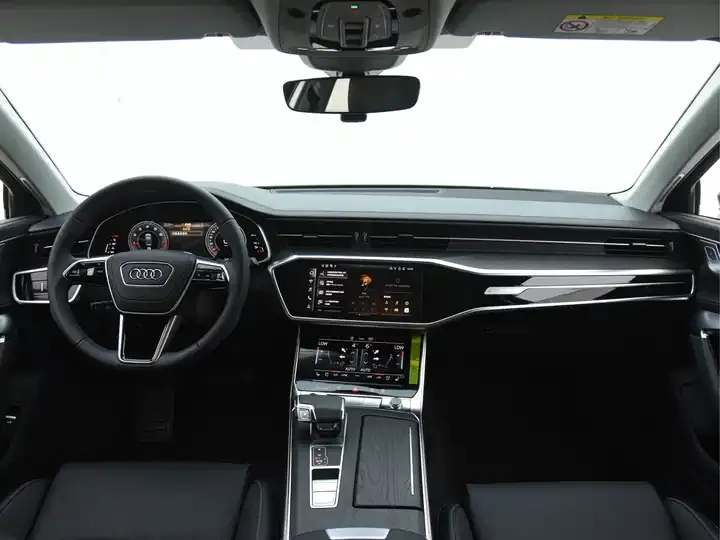 Audi A6L 2025 45 TFSI Selected Dynamic Ventilated and Comfortable Bag 6