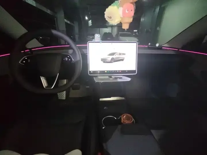 Model 3 2025 model facelift rear-wheel drive version 5