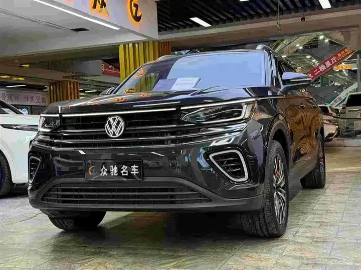 Lan Tour 2023 330TSI Deluxe Tour Edition 3