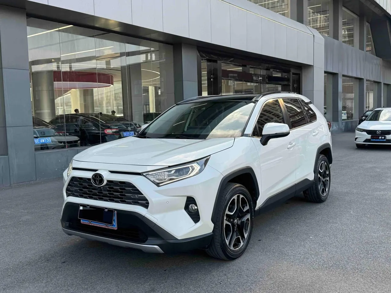 Toyota 2020 RAV4 Rongbo 2.0 Stepless Two-Drive Premium Edition Automatic Gear - View 1