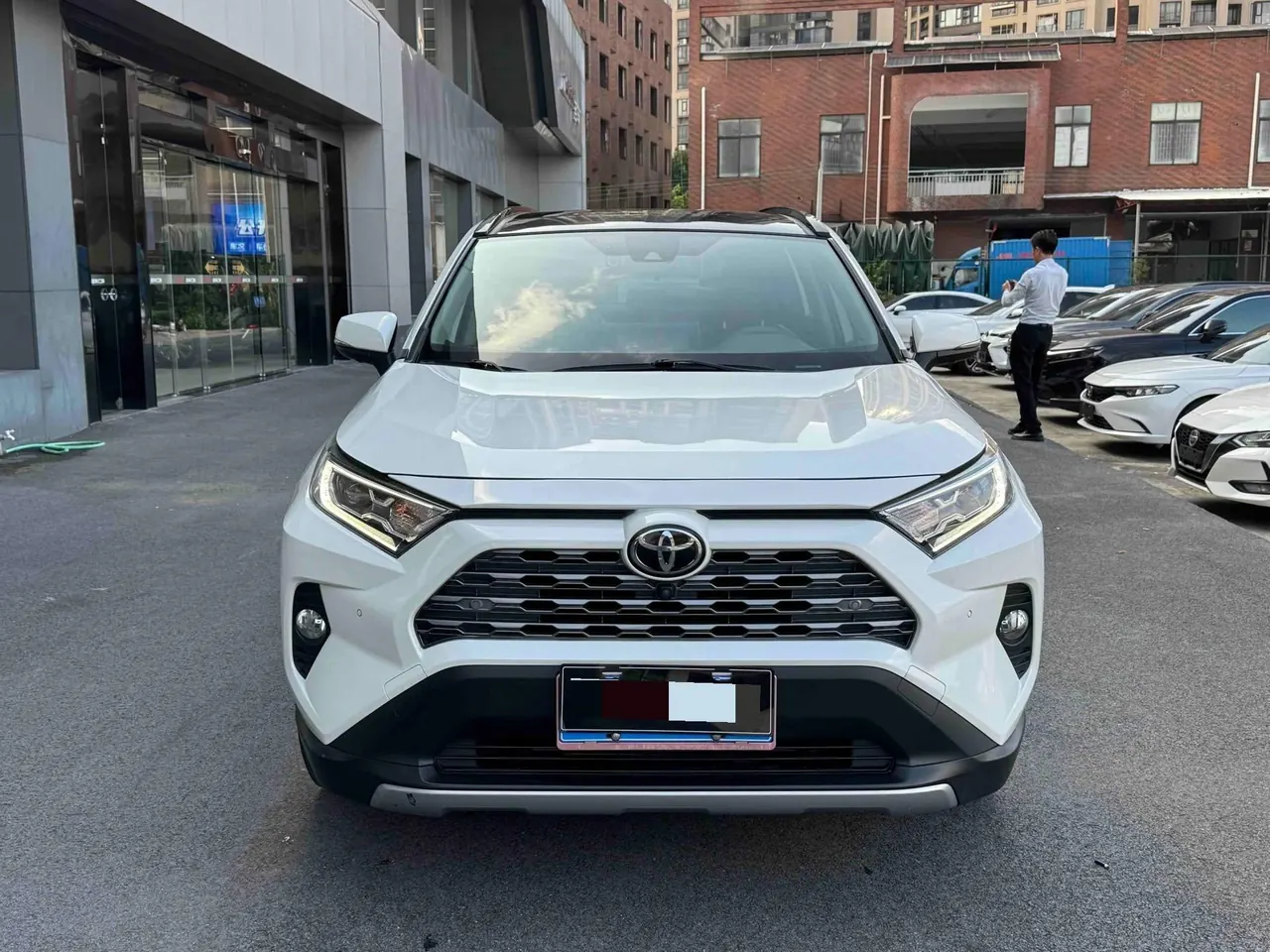 Toyota 2020 RAV4 Rongbo 2.0 Stepless Two-Drive Premium Edition Automatic Gear 2