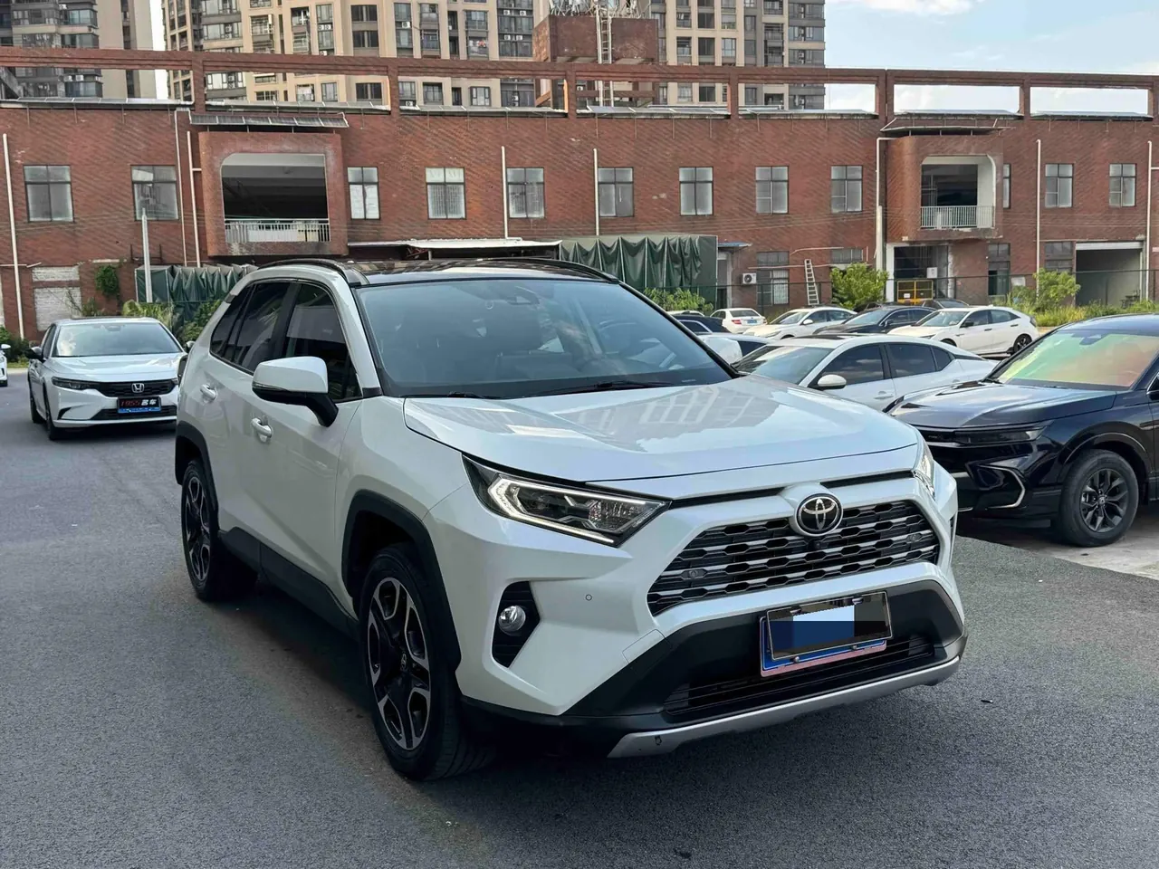 Toyota 2020 RAV4 Rongbo 2.0 Stepless Two-Drive Premium Edition Automatic Gear 3