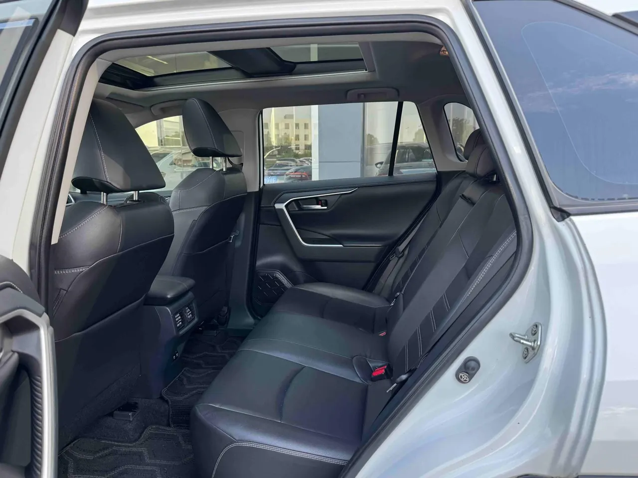 Toyota 2020 RAV4 Rongbo 2.0 Stepless Two-Drive Premium Edition Automatic Gear 6