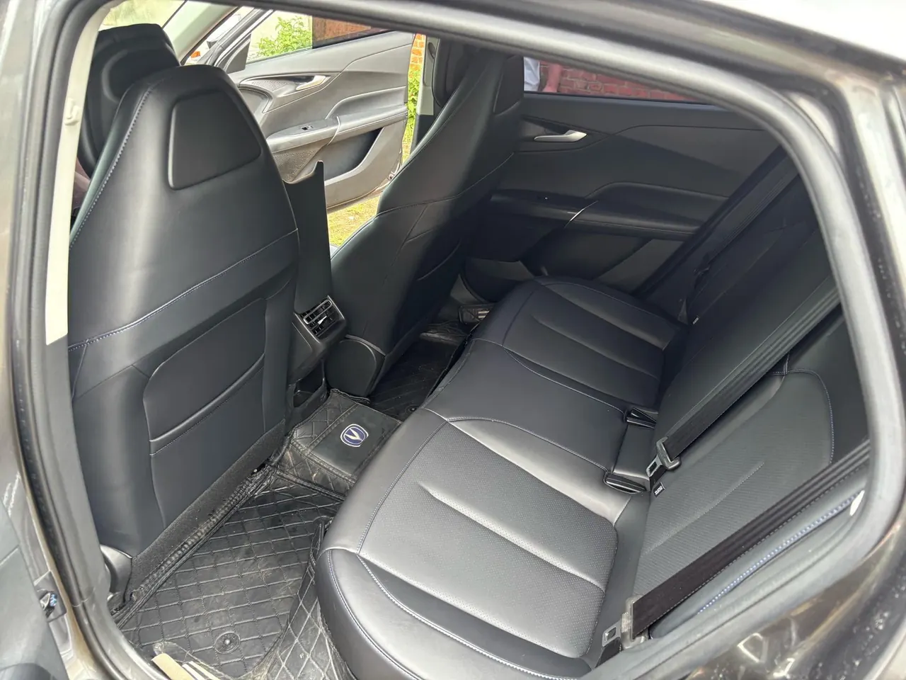 ChangAn 2024 Yidong 1.5TGDI Honorable Automatic Gear 5