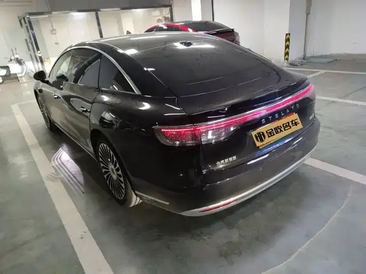 Luxeed S9 2026 extended range Ultra rear drive 53kWh (192 line laser Radar) 3