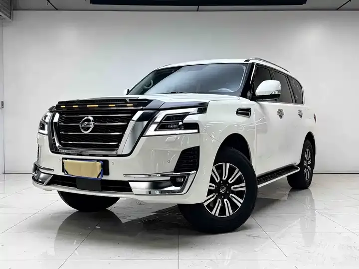 Open image lightbox: Toula 2018 4.0L Middle East Edition